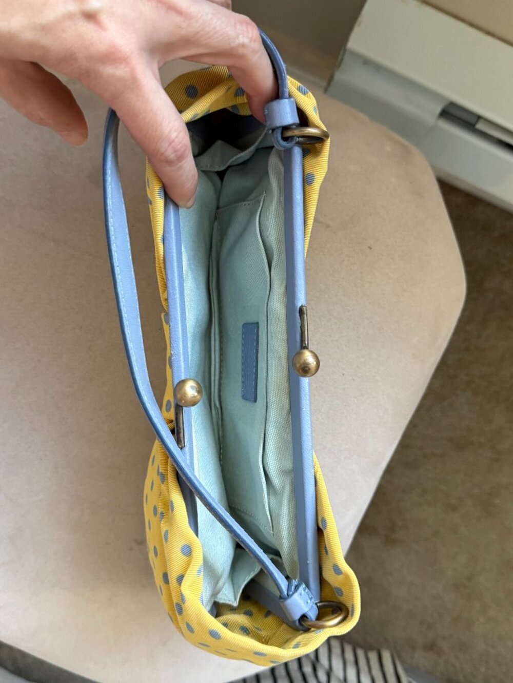 Yellow Bow bag - Picture 6 of 9